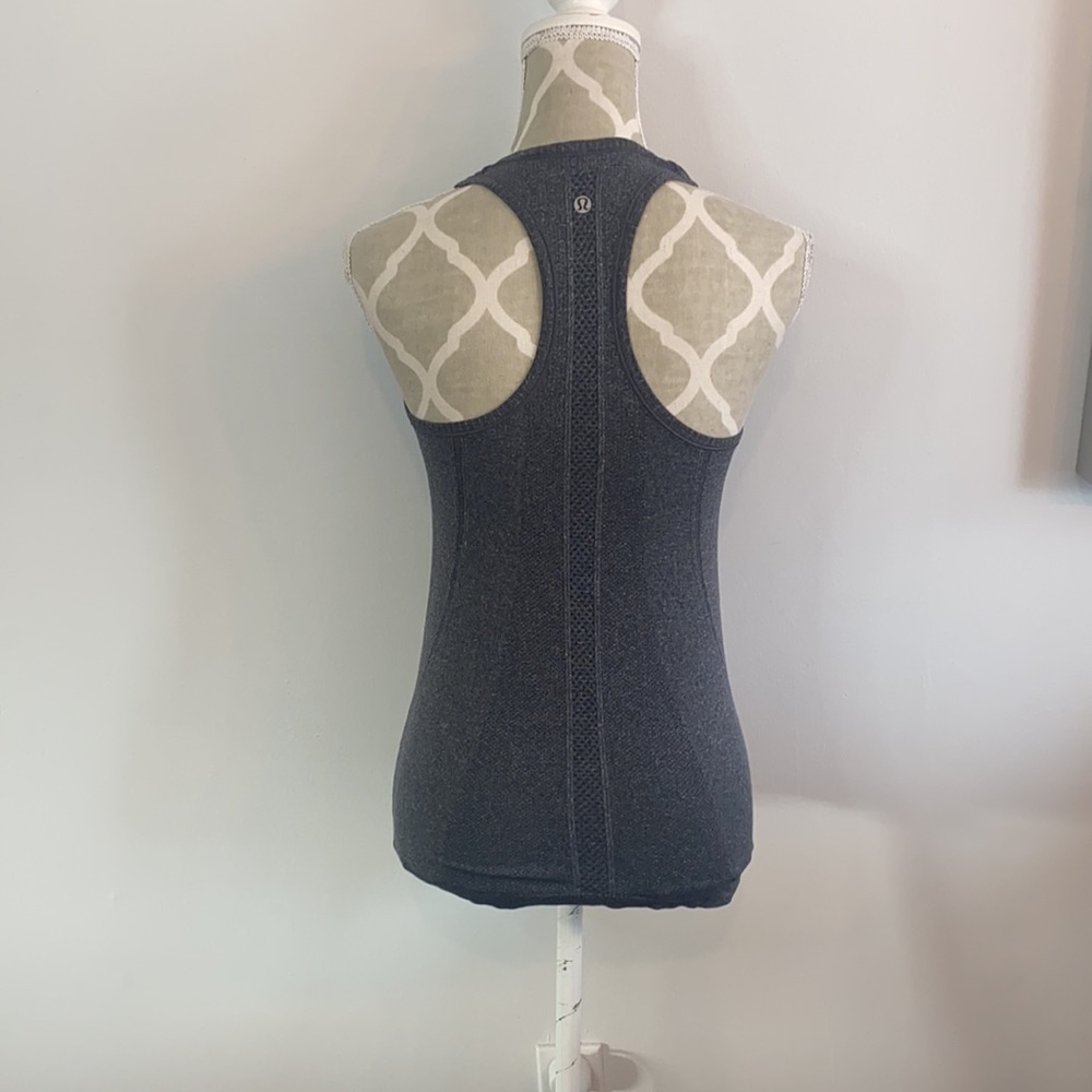 Lululemon Run: Swiftly Racerback size 8 - Picture 4 of 8
